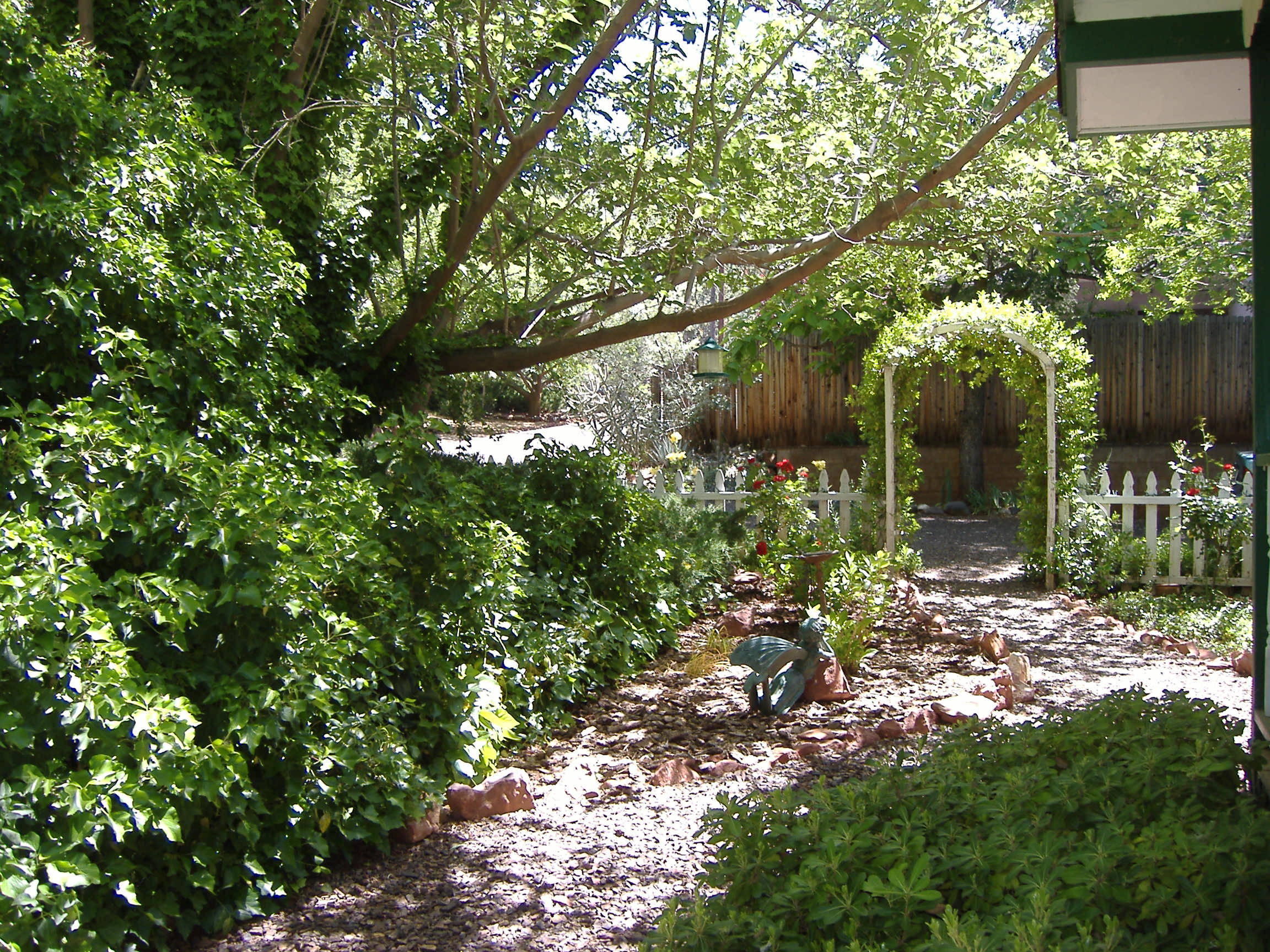Willow%20Studio%20Living%20Room.jpg